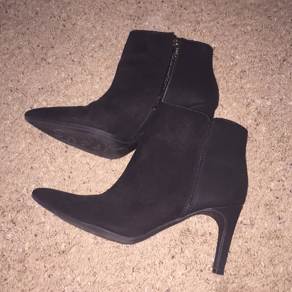 Black boots